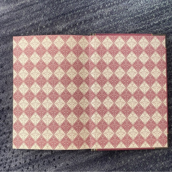 ⭐️ Minecraft⭐️Combat Handbook: An Official Mojang Book - Picture 5 of 5